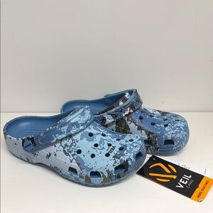 CROCS Veil Camo Blue Clogs | women’s 6